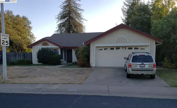 1549 Vista Creek Dr, Roseville, CA 95661