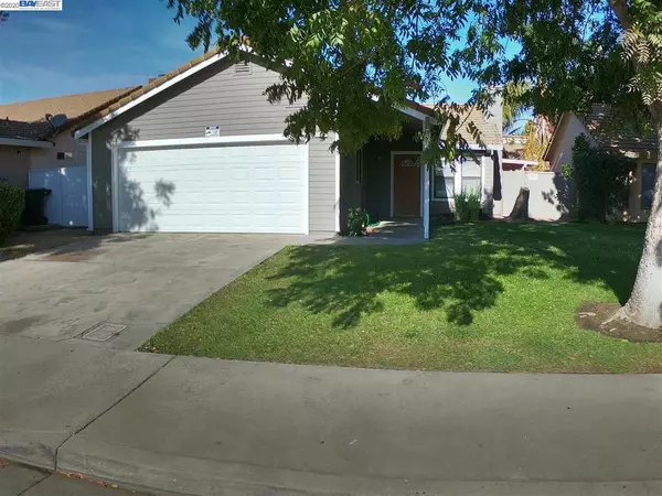 2825 Penny Ln, Modesto, CA 95354