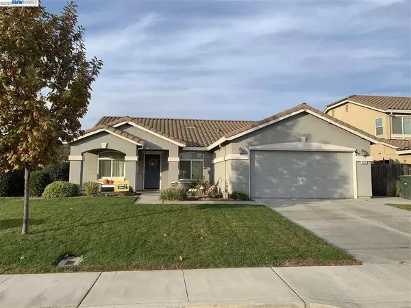 371 Tashima Dr, Livingston, CA 95334