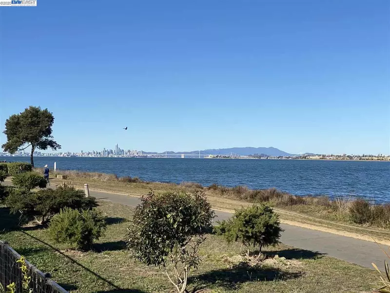 2831 Sea View Pkwy, Alameda, CA 94502