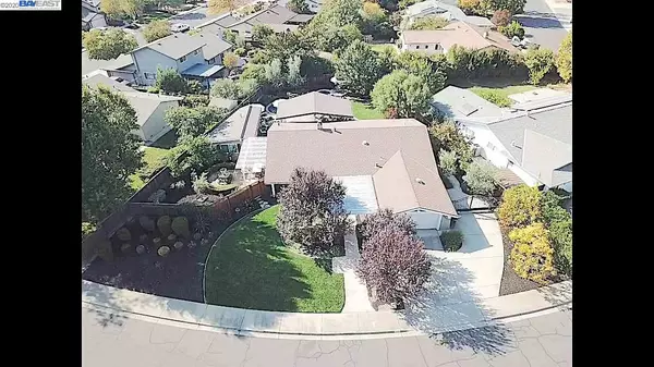 2447 Marbury Rd, Livermore, CA 94550