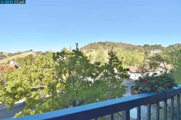 4467 Terra Granada Dr #1A, Walnut Creek, CA 94595