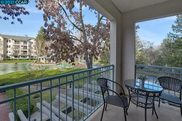 1860 Tice Creek Dr #1224, Walnut Creek, CA 94595