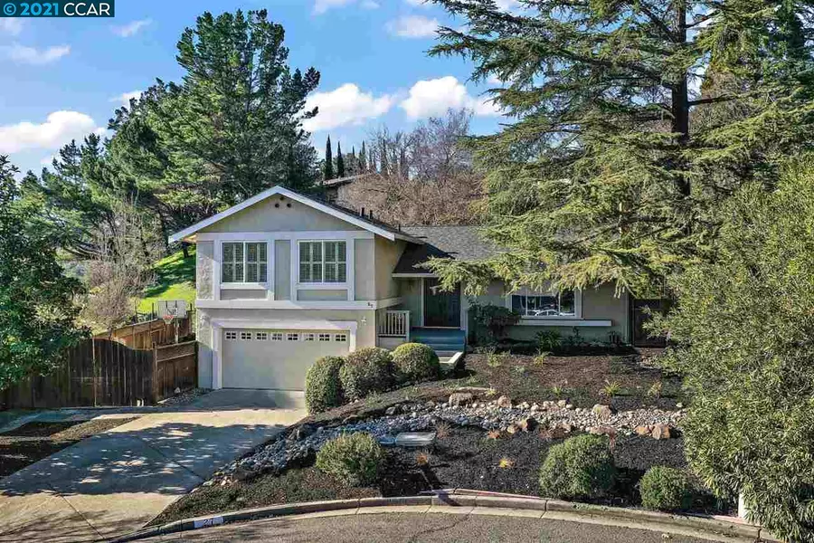 27 Wimpole St, Moraga, CA 94556