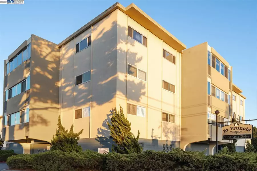 2137 Otis Dr #104, Alameda, CA 94501