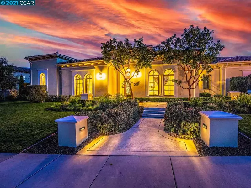 125 Alamo Springs Dr, Alamo, CA 94507