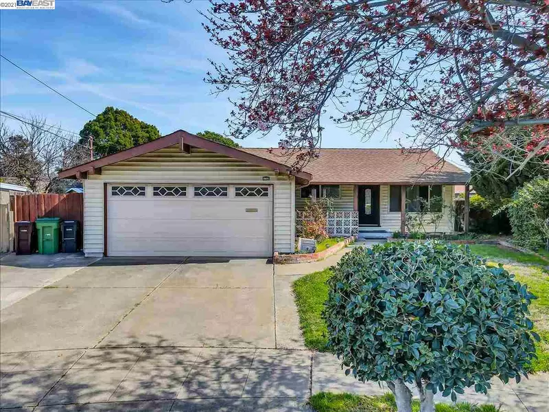 1748 Dove Ct, Hayward, CA 94545