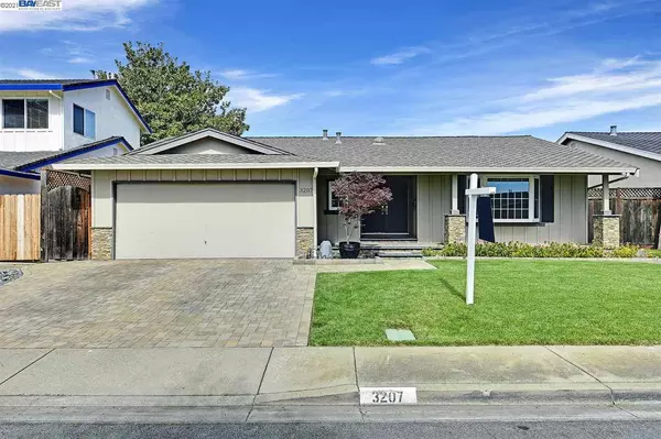 3207 Mackenzie Pl, Fremont, CA 94536