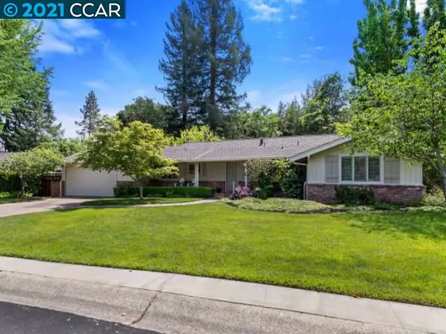 Orinda, CA 94563,17 Estabueno Dr