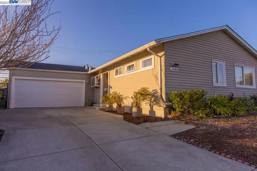 2860 Rollingwood Dr, San Bruno, CA 94066