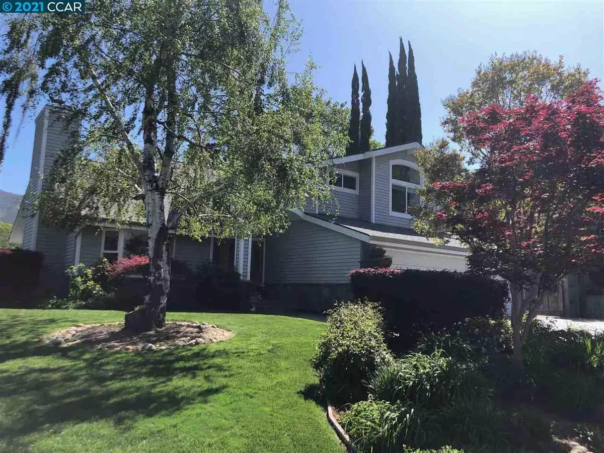 Clayton, CA 94517,32 Mountaire Ct