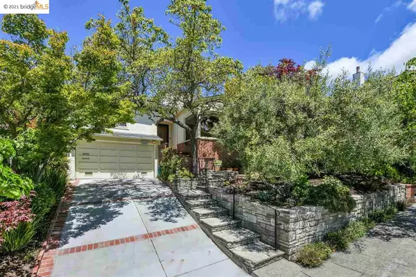 Oakland, CA 94618,6056 Ocean View Dr