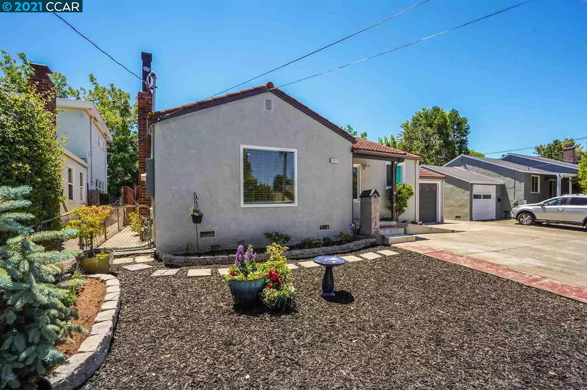 Castro Valley, CA 94546,2277 Vestal Ave