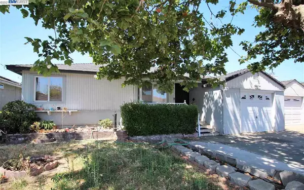 17105 Via Alamitos, San Lorenzo, CA 94580