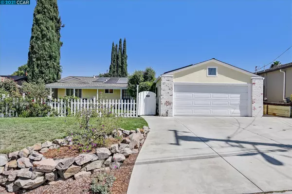 1250 Cape Cod Way, Concord, CA 94521