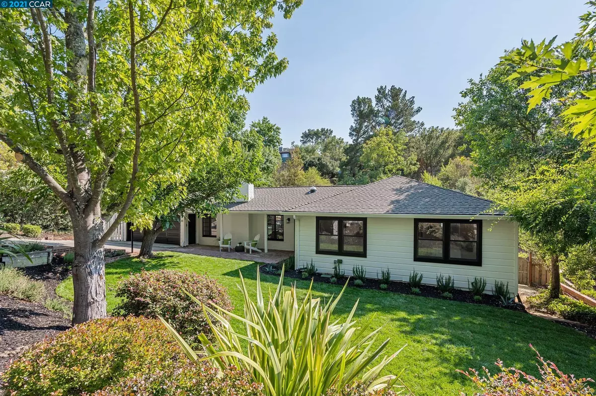 Orinda, CA 94563,30 Meadow Park Ct.