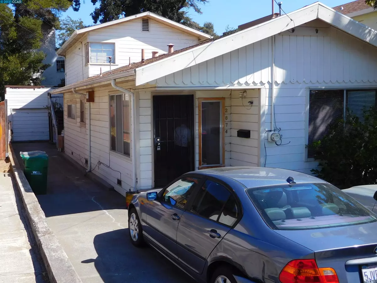 Oakland, CA 94602,2874 Goergia St.