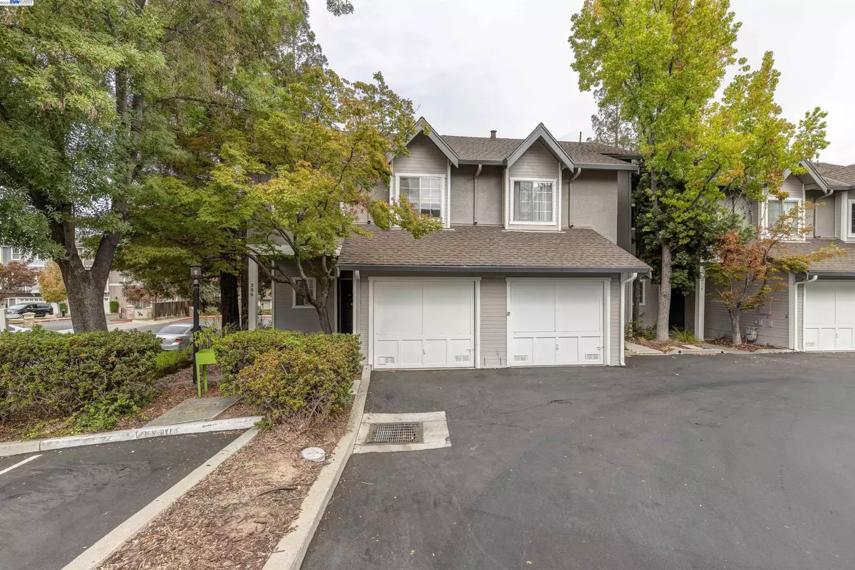 Pleasanton, CA 94566,206 Birch Creek Dr