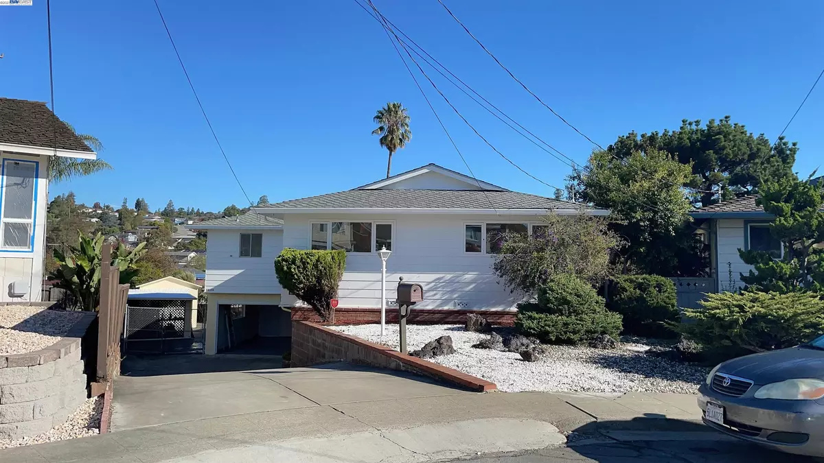 Castro Valley, CA 94546,18328 Jill Way