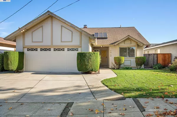 1012 Auburn Drive, Alameda, CA 94502