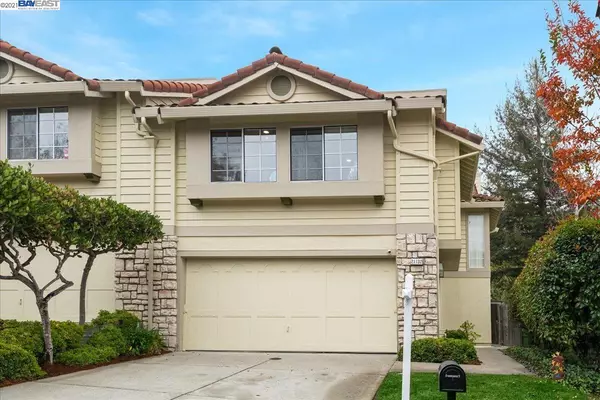 21132 Greenwood Cir, Castro Valley, CA 94552