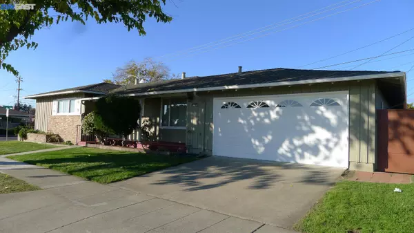 26622 Calaroga Ave, Hayward, CA 94545