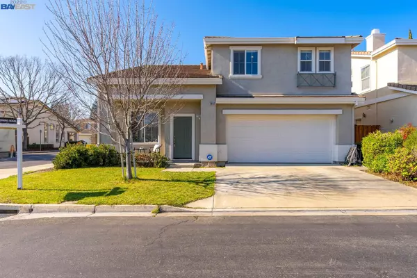 5652 Amberglen St, Dublin, CA 94568