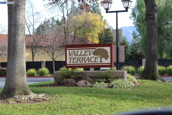 5025 Valley Crest Dr #139, Concord, CA 94521