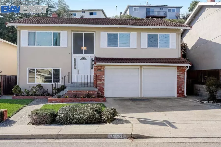 16651 Kildare Rd, San Leandro, CA 94578