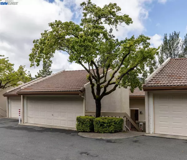 1541 Moraga Way,  Moraga,  CA 94556