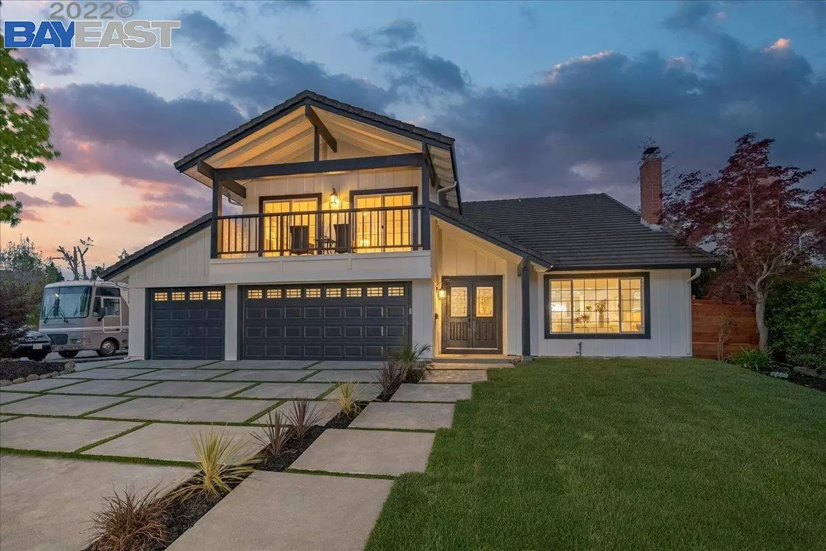 Hayward, CA 94542,3597 Deer Park Ct