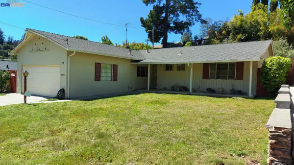 4801 Dunkirk Ave, Oakland, CA 94605