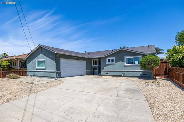 37164 Saint Christopher St, Newark, CA 94560