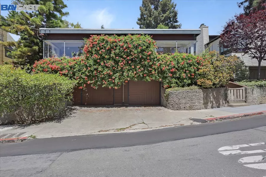 2615 LE CONTE AVE ##4, Berkeley, CA 94709