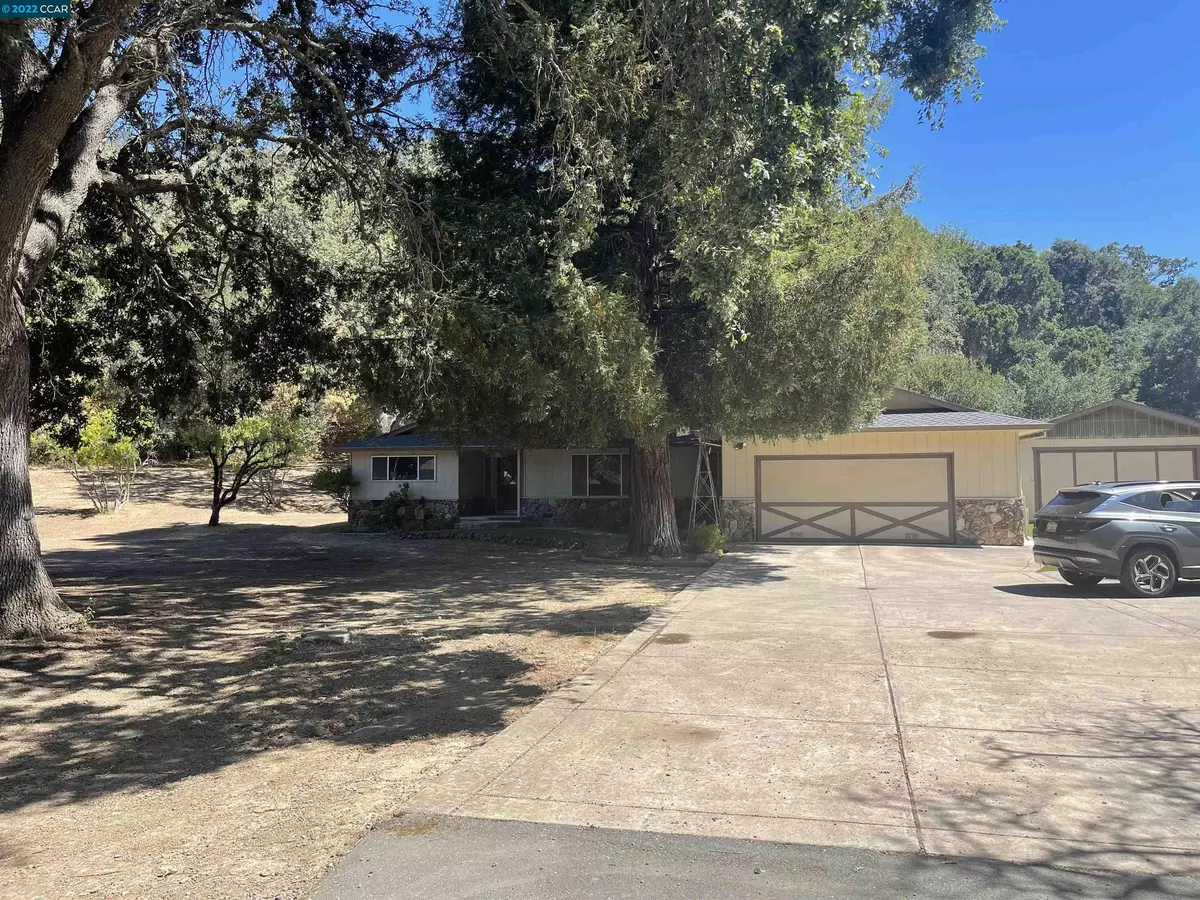 Martinez, CA 94553,5225 Alhambra Valley Rd