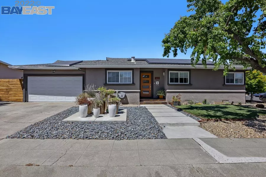 7667 Gardella Dr, Dublin, CA 94568