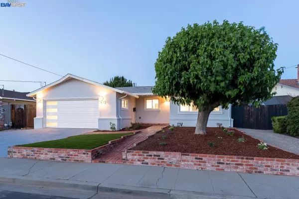 872 Wagoner Dr, Livermore, CA 94550