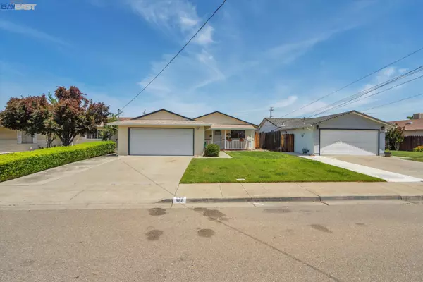 968 Lambaren Ave, Livermore, CA 94551