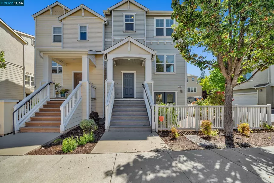 1721 Summer Ln, Richmond, CA 94806