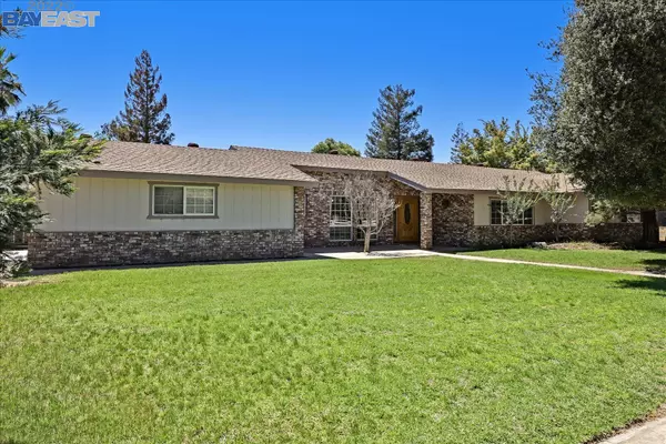 2451 Renegade Cir, Atwater, CA 95301