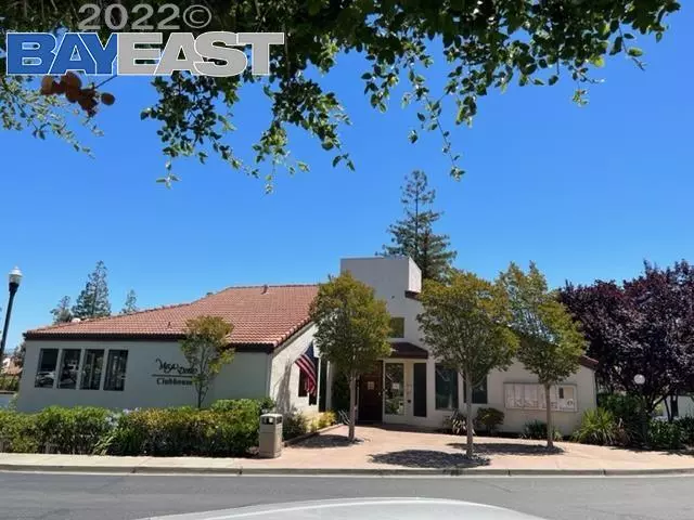 Hayward, CA 94546,21103 Gary Dr #219E