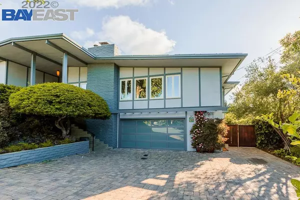 10 Val Mar Pl, San Carlos, CA 94070