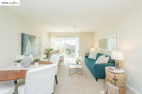 325 Lenox Avenue #208, Oakland, CA 94610