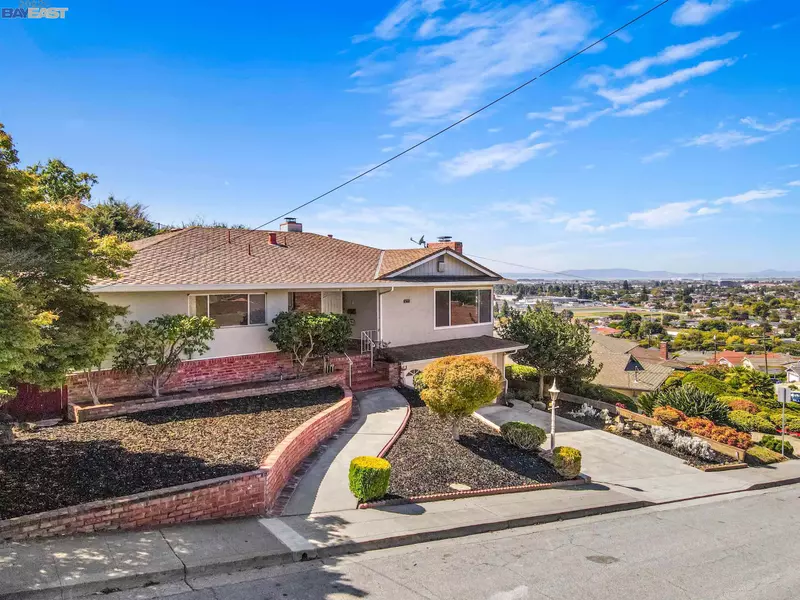 1473 Daily Dr, San Leandro, CA 94577