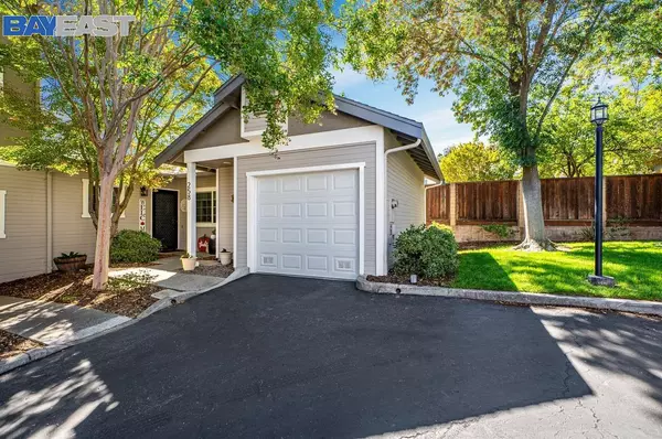 258 Birch Creek Dr, Pleasanton, CA 94566