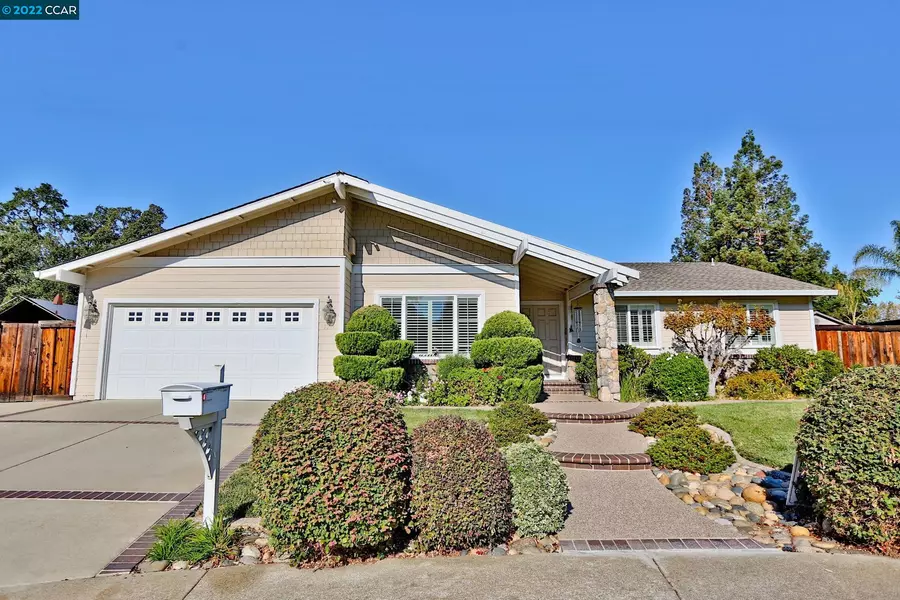 120 Samuel Ct, Clayton, CA 94517