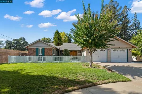 95 Conifer Ln, Walnut Creek, CA 94598