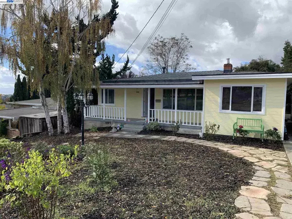 17971 Beardsley St, Castro Valley, CA 94546