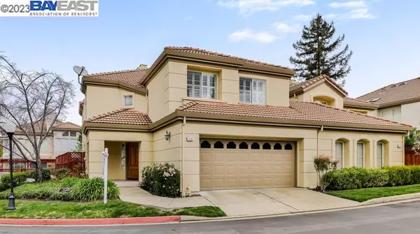 San Ramon, CA 94582,1077 Vista Pointe Circle