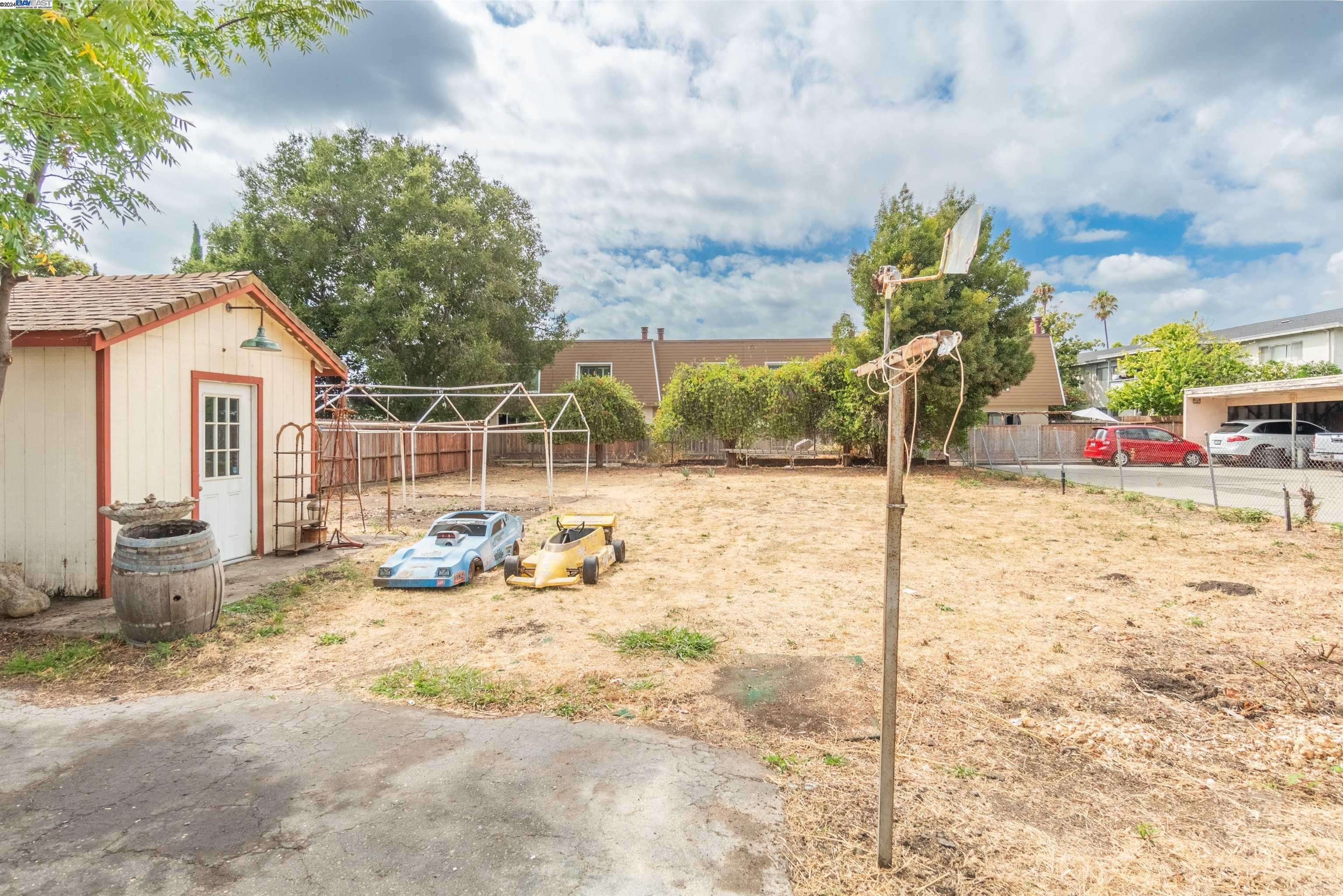 Castro Valley, CA 94546,20393 Anita Ave